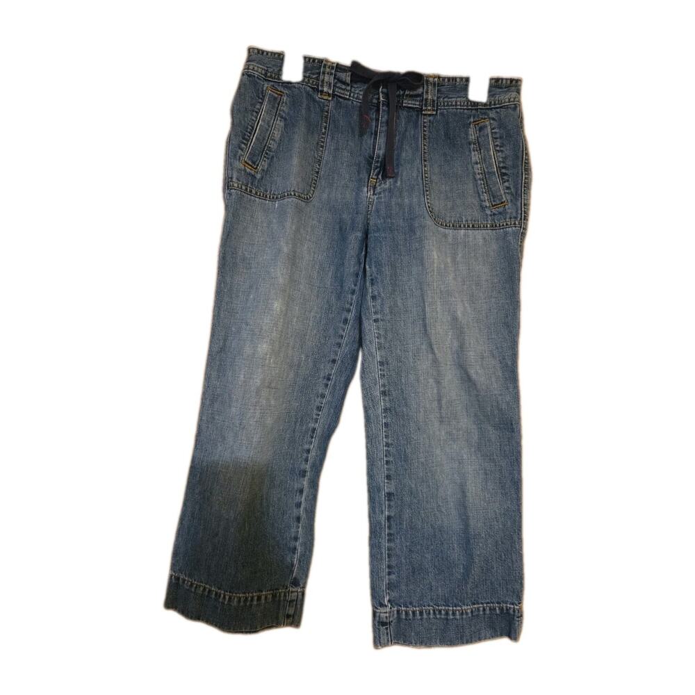 Old Navy Brand Blue Capri Jeans Just Below The Waist Womens Sz8 Blue Distressed